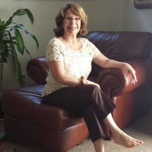 Meet your Posher, Ana negri